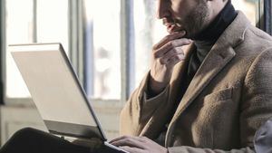 Cierran una página de Facebook donde miles de hombres compartían fotos íntimas de sus mujeres sin permiso