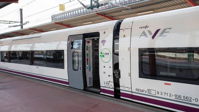 Tren AVE de Renfe