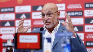 De la Fuente da la cara por Lamine Yamal: "Soporta una presión mediática brutal"