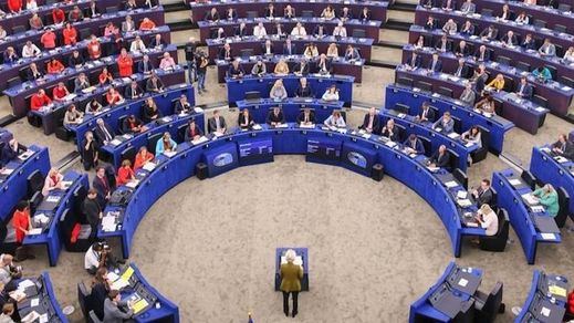 Úrsula Von Dder Leyen presidiendo el Parlamento Europeo