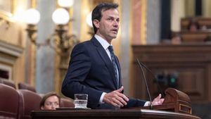 Joan Mesquida es el nuevo 'Alberto Casero' del PP: error de voto y aprobada una propuesta de Yolanda Díaz