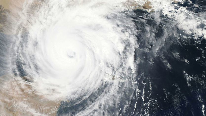 Huracanes y tormentas