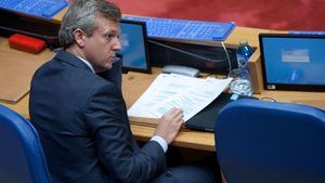 Alfonso Rueda, primer cargo del PP que emplea el término "genocidio" para referirse a Gaza