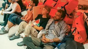 Cientos de activistas de la Flotilla, trasladados a la prisión israelí de Beerseba