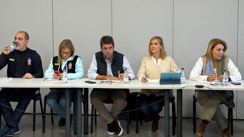 Salomé Pradas, Carlos Mazón y otros cargos, en el Cecopi