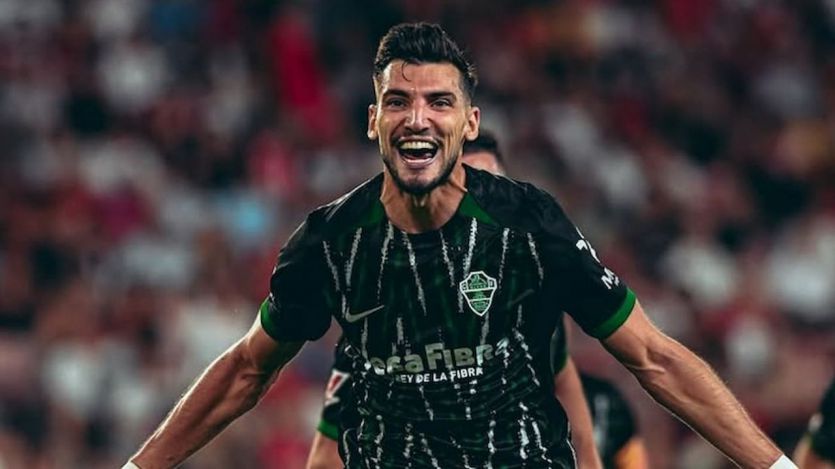 Rafa Mir, celebrando un gol