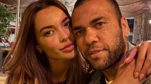 Dani Alves con Joana Sanz