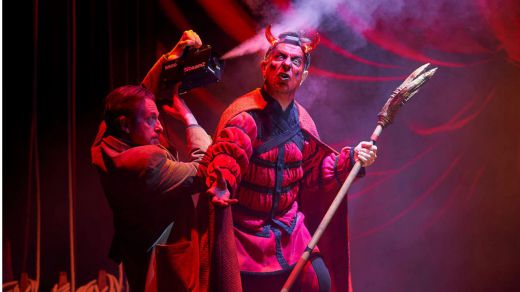 'Els bons': una comedia con un trasfondo de crítica política