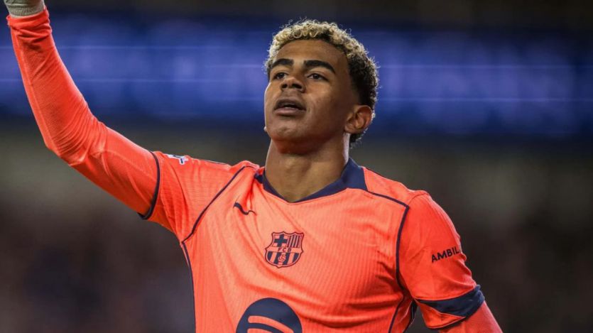 Lamine Yamal celebra un gol