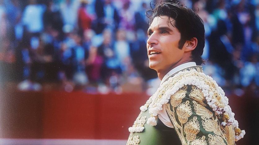 Aseguran que Cayetano Rivera se habría dado a la fuga tras chocar su coche contra una palmera