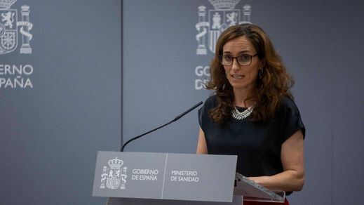 La ministra de Sanidad, Mónica García