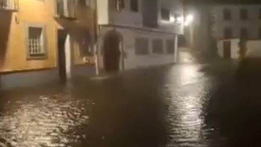 Río Tormes se desborda en Ávila