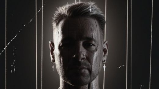 Andy Morales, en su portada de 'Marioneta'