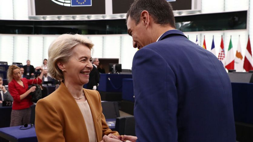 Pedro Sánchez y la presidenta de la Comisión Europea, Ursula von der Leyen