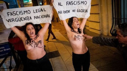Activistas de Femen España, en la misa de Franco por el 20-N