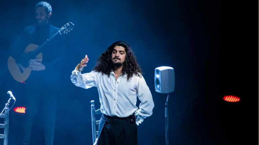 Israel Fernández y El Relojero brillan en la sala Paralel 62 de Barcelona