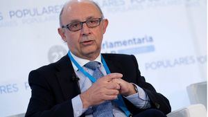 La Fiscalía niega que la investigación a Montoro sea política e insiste en "actuaciones graves"