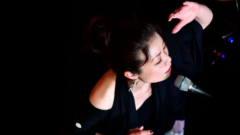 Noriko Martín y su álbum 'Más allá de las llamas', la prueba definitiva de la universalidad total del flamenco (videoclip)