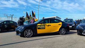 Por qué están en huelga los taxis de Barcelona
