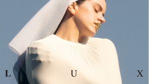 Rosalía, en la portada del disco 'Lux'