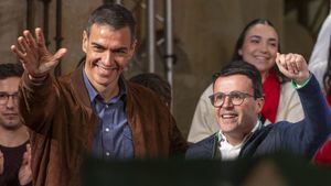 Una derrota arrolladora en las encuestas de Extremadura arrincona más a Sánchez: ¿adelanto electoral?
