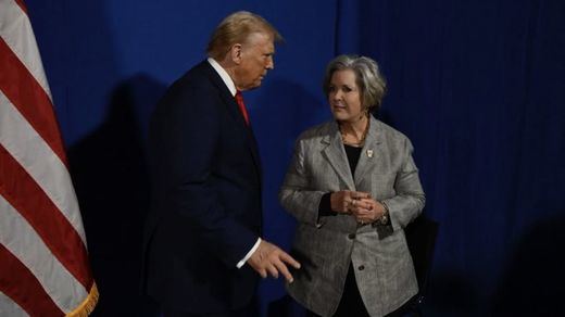 Trump, con Susie Wiles