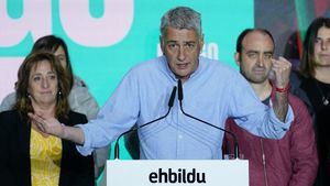 Gobierno y Bildu renuevan acuerdo para que siga el escudo social en 2026