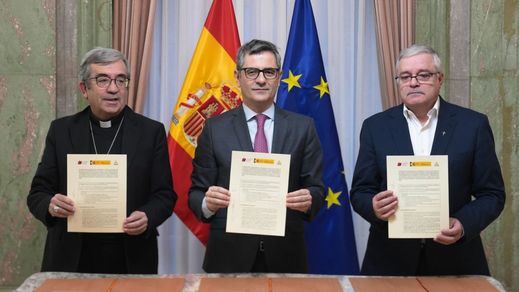 Bolaños, con representantes de la Iglesia española