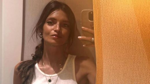 Sara Carbonero, posando en redes sociales