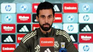 Arbeloa se atrinchera ante la prensa: "He leído muchas críticas y me vais a tener enfrente"