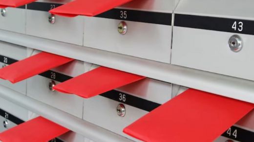 Buzoneo y atención real en los hogares españoles