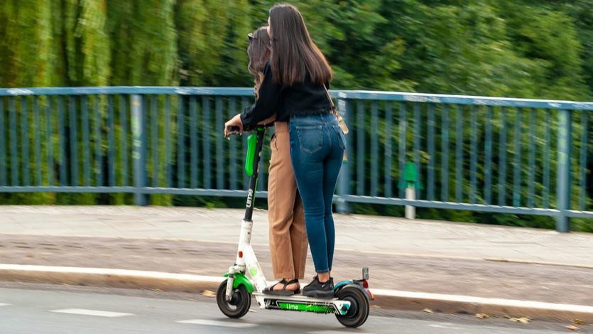Patinetes eléctricos por la ciudad