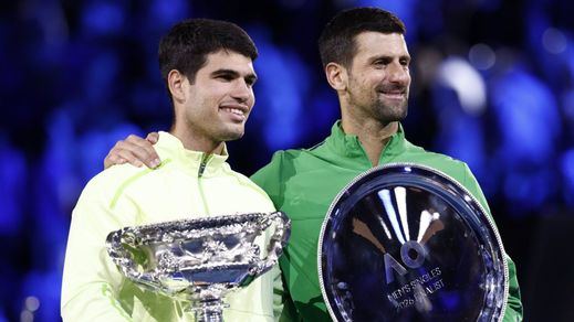 Carlos Alcaraz con Djokovic