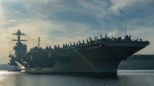 Más tensión bélica: EEUU derriba un dron iraní que rondaba a uno de sus portaaviones