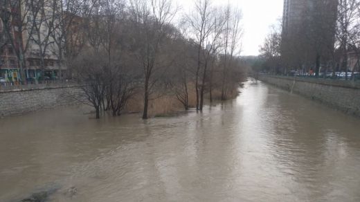 Crecida del río Manzanares a su paso por el centro de Madrid