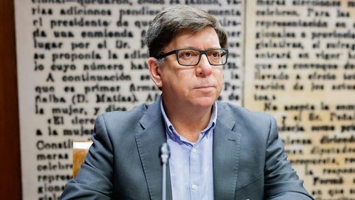 Paco Salazar, compareciendo en el Senado