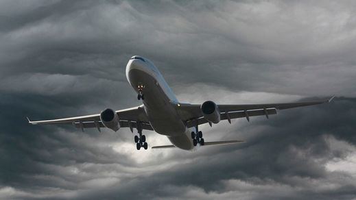 Crisis de combustible en Cuba: advierte a las aerolíneas de que no pueden repostar