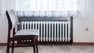 El Gobierno aprueba una estrategia contra la pobreza energética con polémicos cambios en el bono social