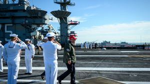 EEUU acosa a Irán: llena el mar con su flota y amenaza con un ataque este fin de semana