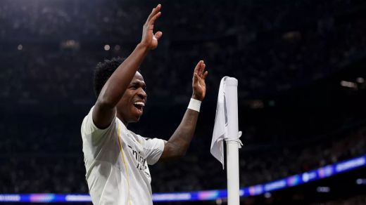 Vinicius celebra un gol