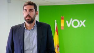 Vox también se rompe en Murcia tras los movimientos de Abascal contra su líder regional, Antelo