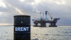 El precio del petróleo se dispara y ya supera los 100 dólares el barril de Brent
