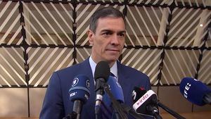 Pedro Sánchez insiste en el 'no a la guerra' a su llegada al Consejo Europeo