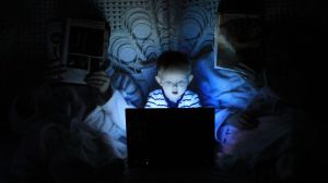 Condena millonaria a Meta y YouTube por dañar la salud mental y crear adicción