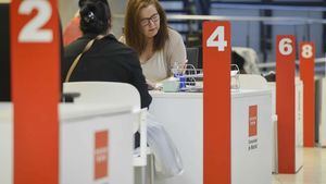 El Gobierno aprueba una jornada de 35 horas para todos los funcionarios del Estado