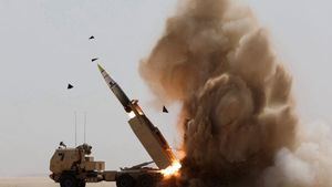 Israel y EEUU hacen peligrar la negociación con Irán bombardeando una gran planta petroquímica