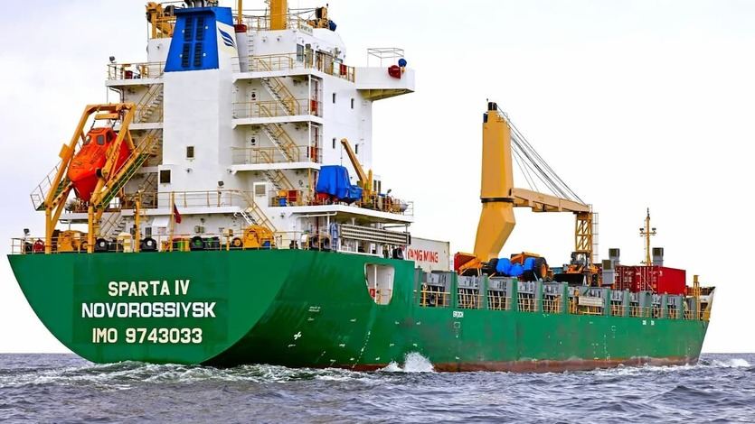 Un carguero ruso de la empresa Oboronloguistika