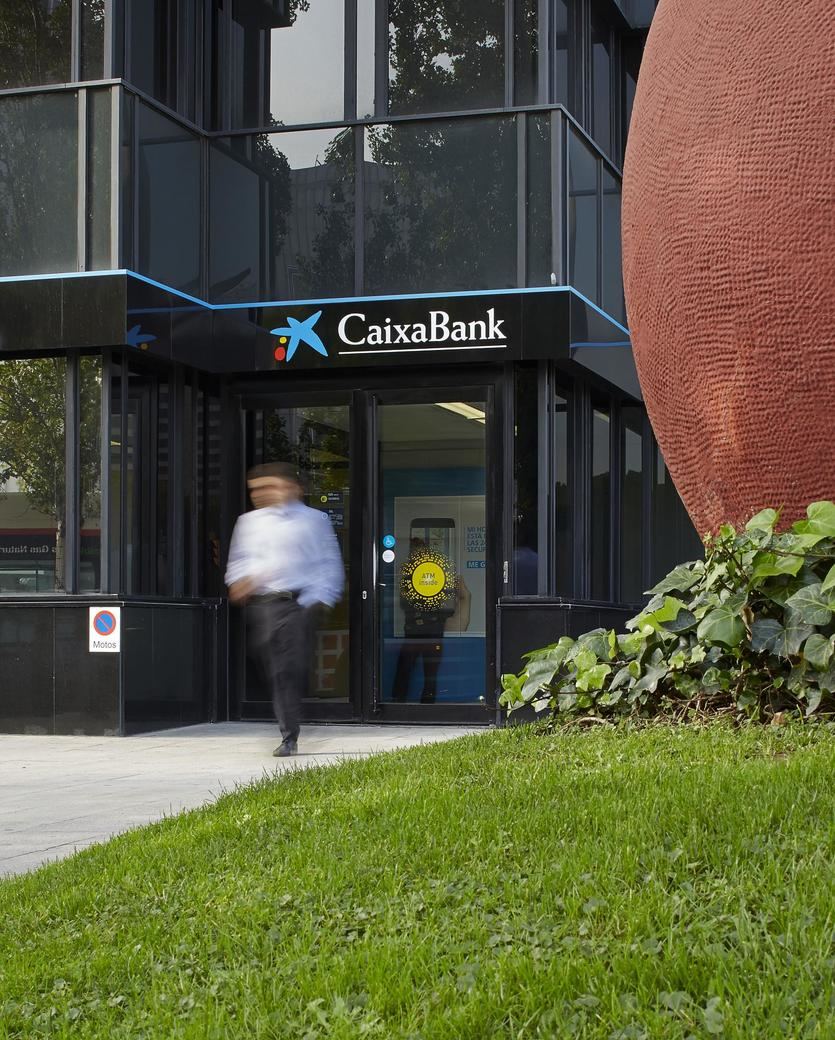 Oficina de CaixaBank en la sede
