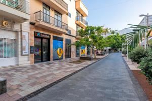 CaixaBank activa un programa de apoyo a los afectados por la erupción en La Palma