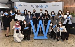 CaixaBank y Microsoft reconocen a las mejores alumnas de grados STEM con los Premios WONNOW
